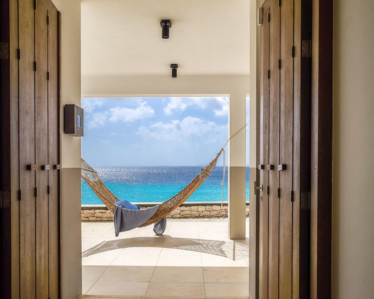 Villa Oceanfront 72 & Sunny Kralendijk Esterno foto